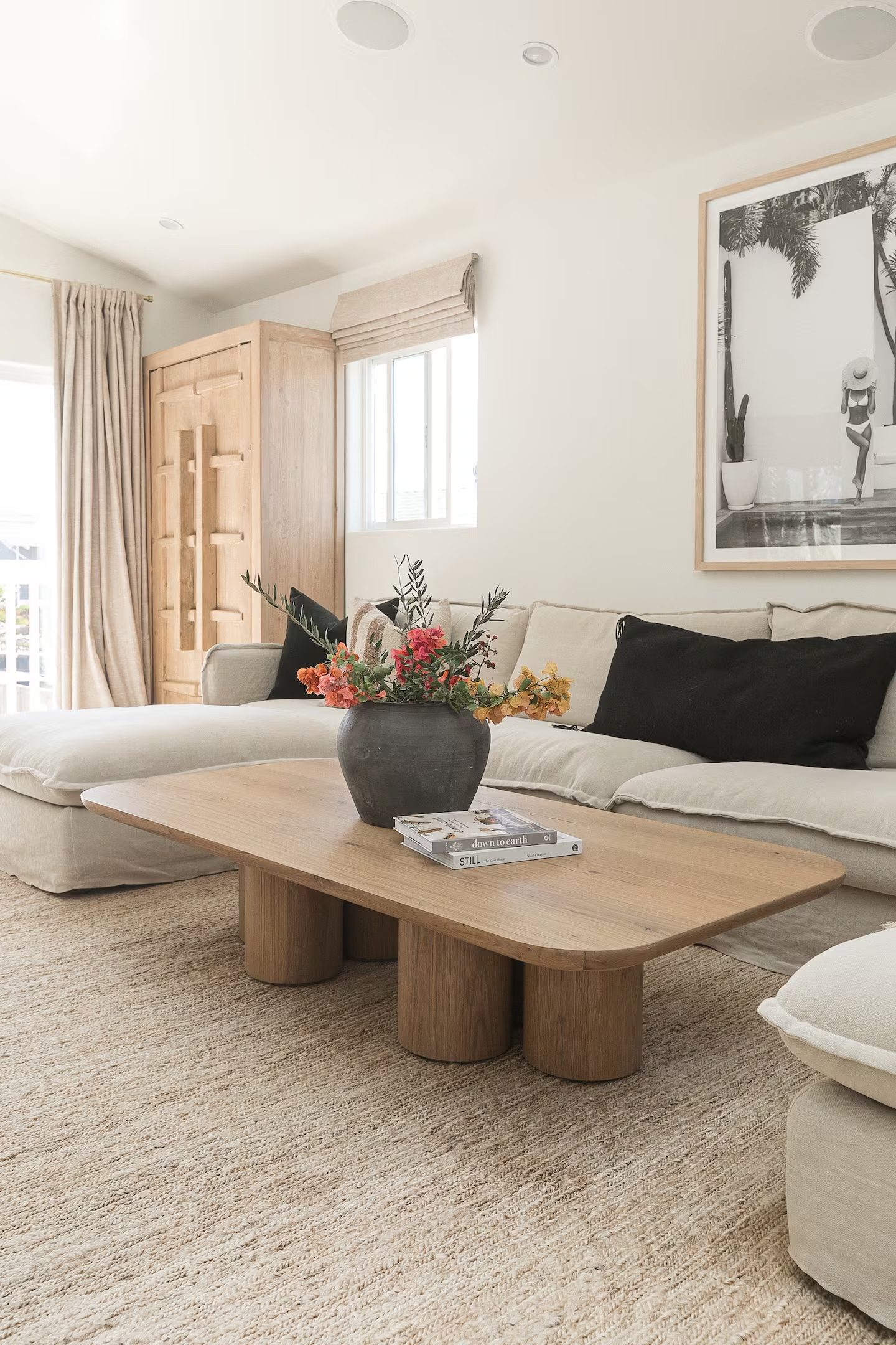 Chestnut By the Sea living room photo 2